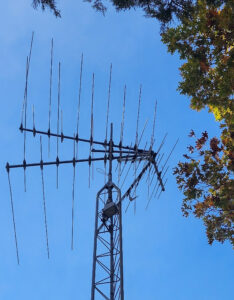 Broken and Outdated Antenna